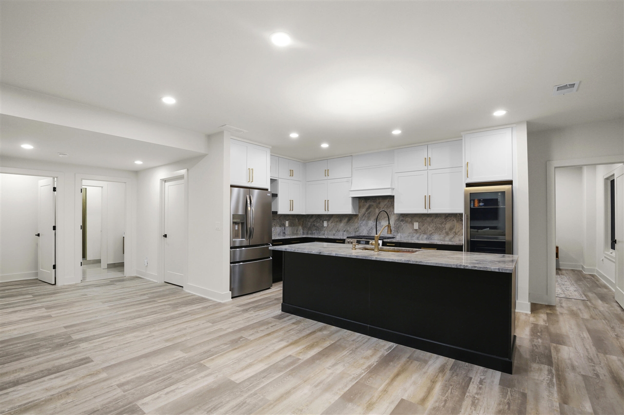 7303 Brookside Village Court, Bloomfield Hills, MI, 48301