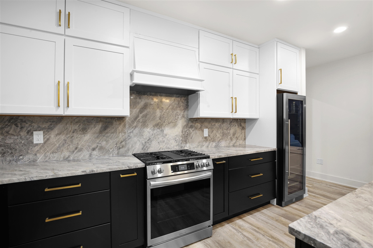 7303 Brookside Village Court, Bloomfield Hills, MI, 48301