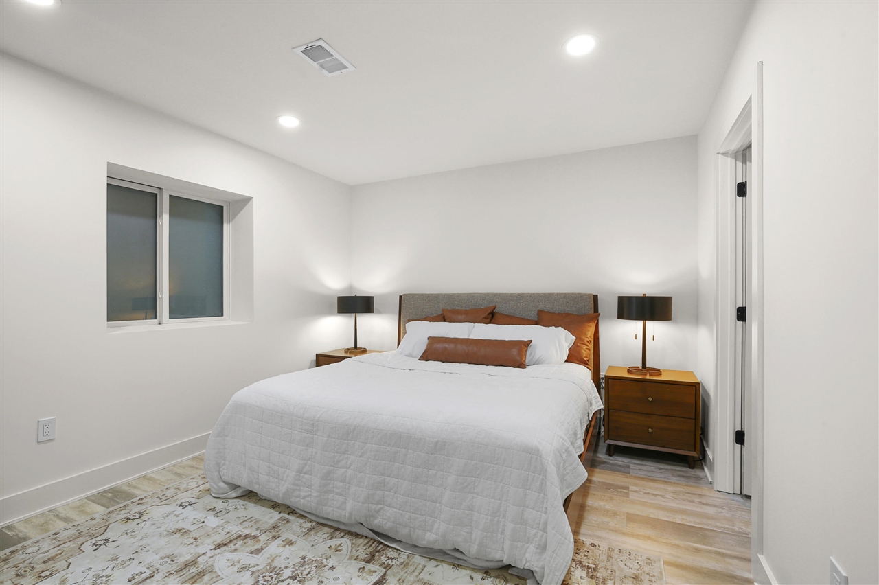 7303 Brookside Village Court, Bloomfield Hills, MI, 48301