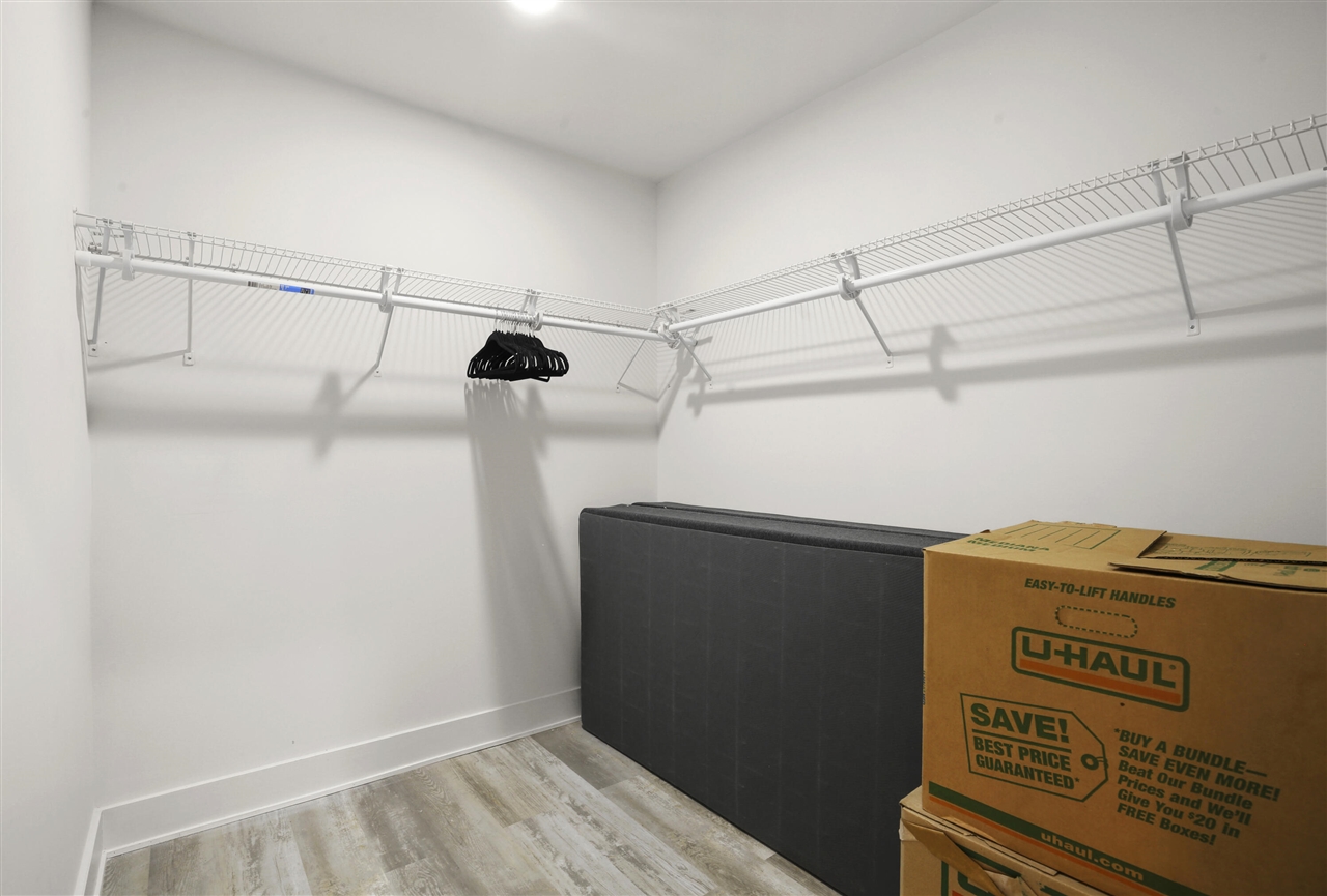 7303 Brookside Village Court, Bloomfield Hills, MI, 48301