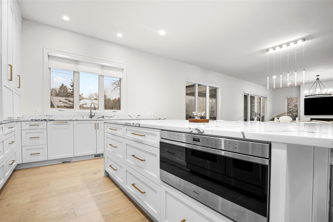 7303 Brookside Village Court, Bloomfield Hills, MI, 48301