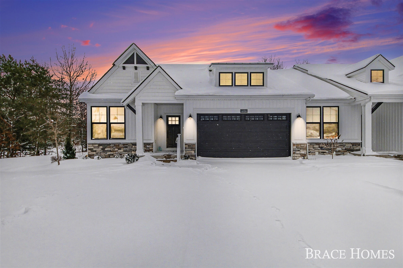 508 Emerald Glen Drive, Manchester, MI, 48158 8776