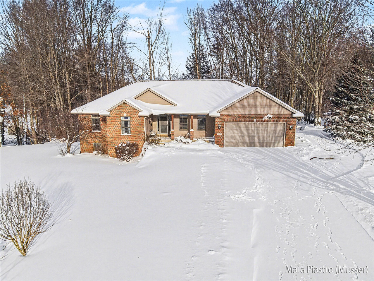 Homes for sale in Dorr, MI | 4035 Patti Rd, Dorr, MI 49323 | MLS# 70512772