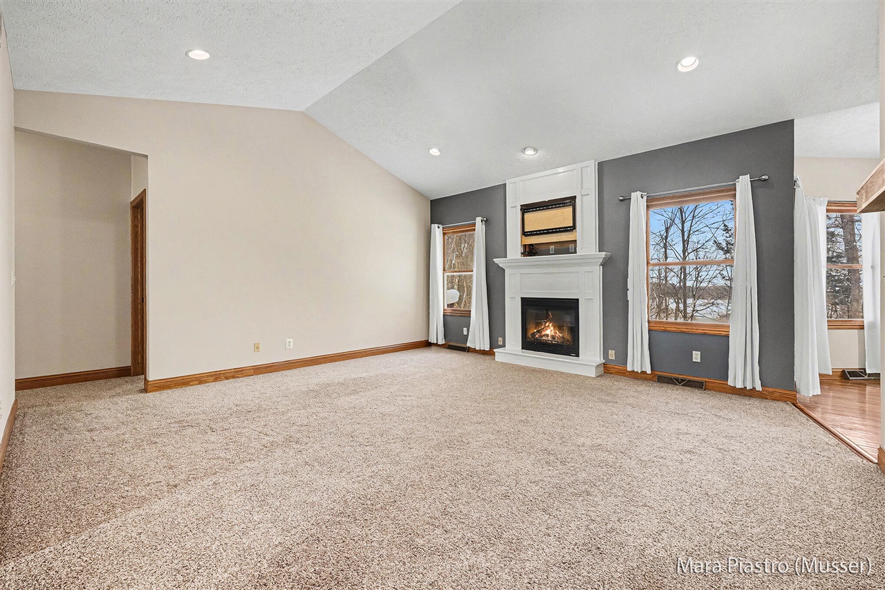 Homes for sale in Dorr, MI | 4035 Patti Rd, Dorr, MI 49323 | MLS# 70512772