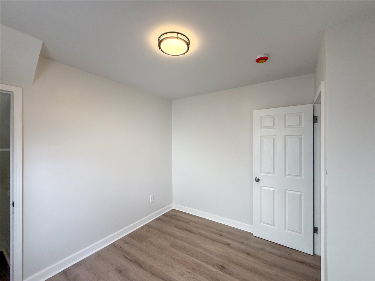 16595 Ardmore Street photo 13