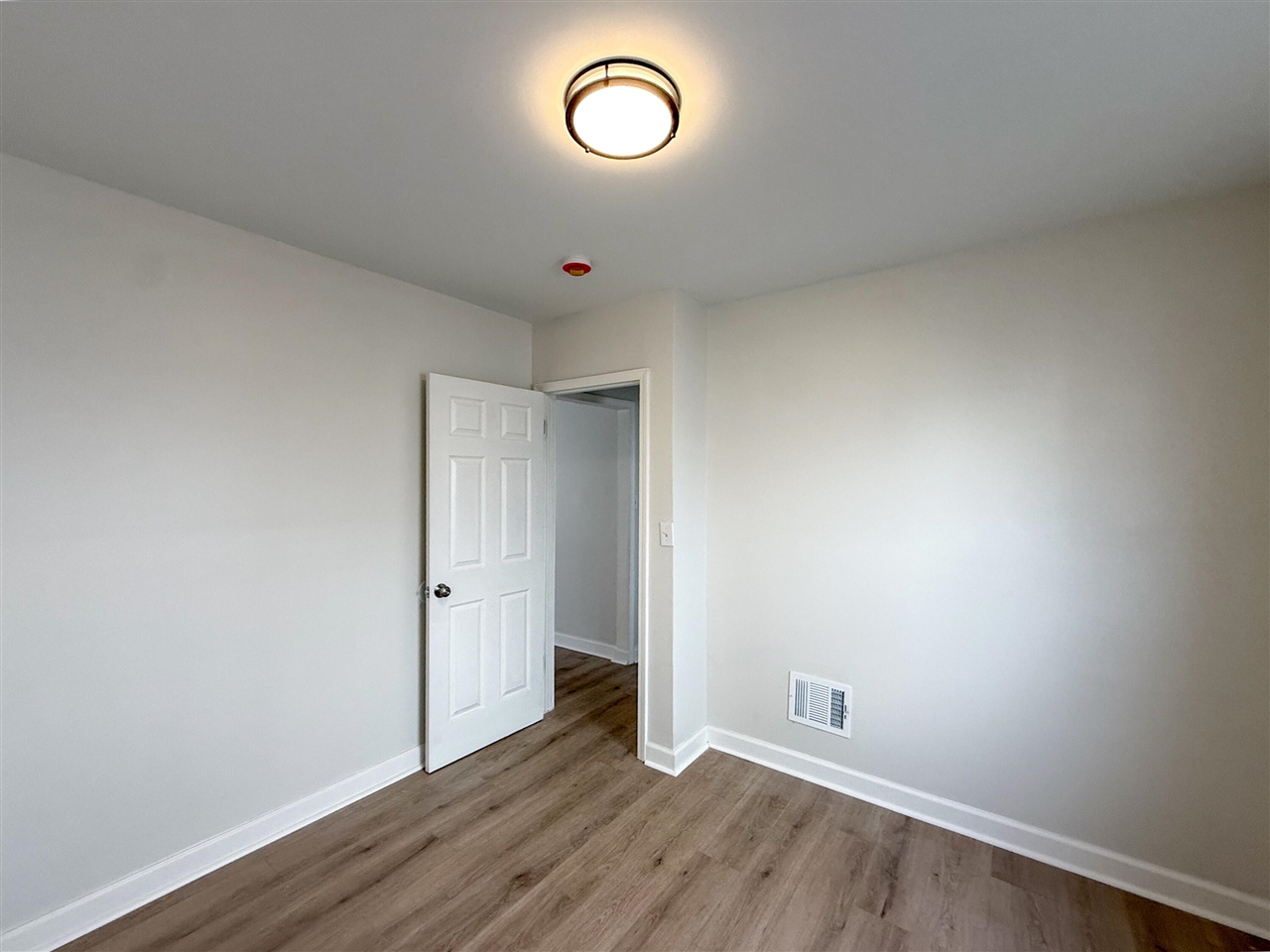 16595 Ardmore Street photo 14