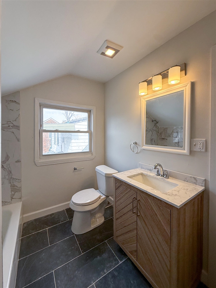 16595 Ardmore Street photo 22