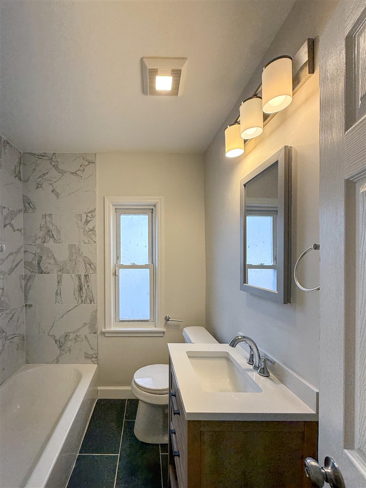 16595 Ardmore Street photo 9