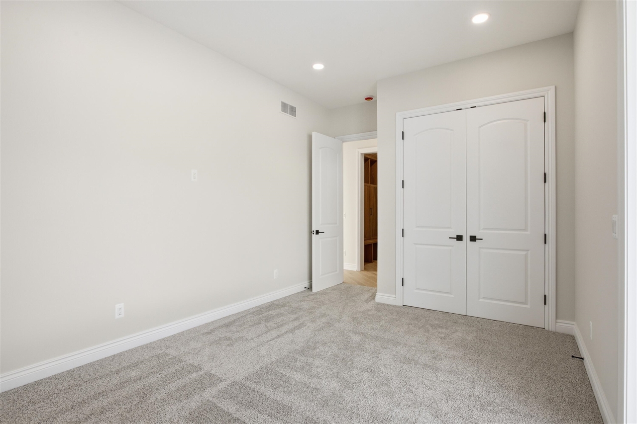 69166 Slating Lane, Bruce, MI, 48065-4148