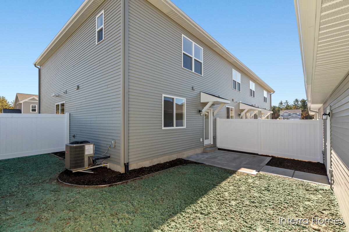 Homes for sale in Spring Lake, MI | 6108 Stahl Dr #13, Spring Lake, MI 49456 | MLS# 70512799