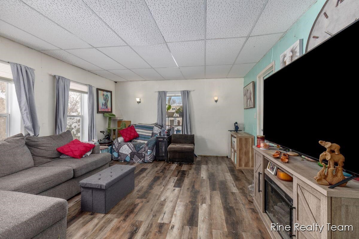 321 E Fenton Street, Union City, MI, 49094-1114