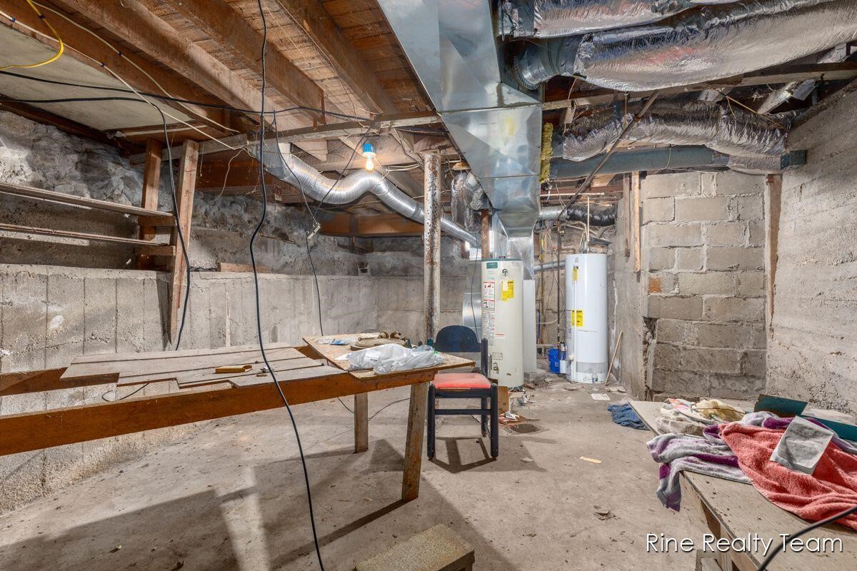 321 E Fenton Street, Union City, MI, 49094-1114