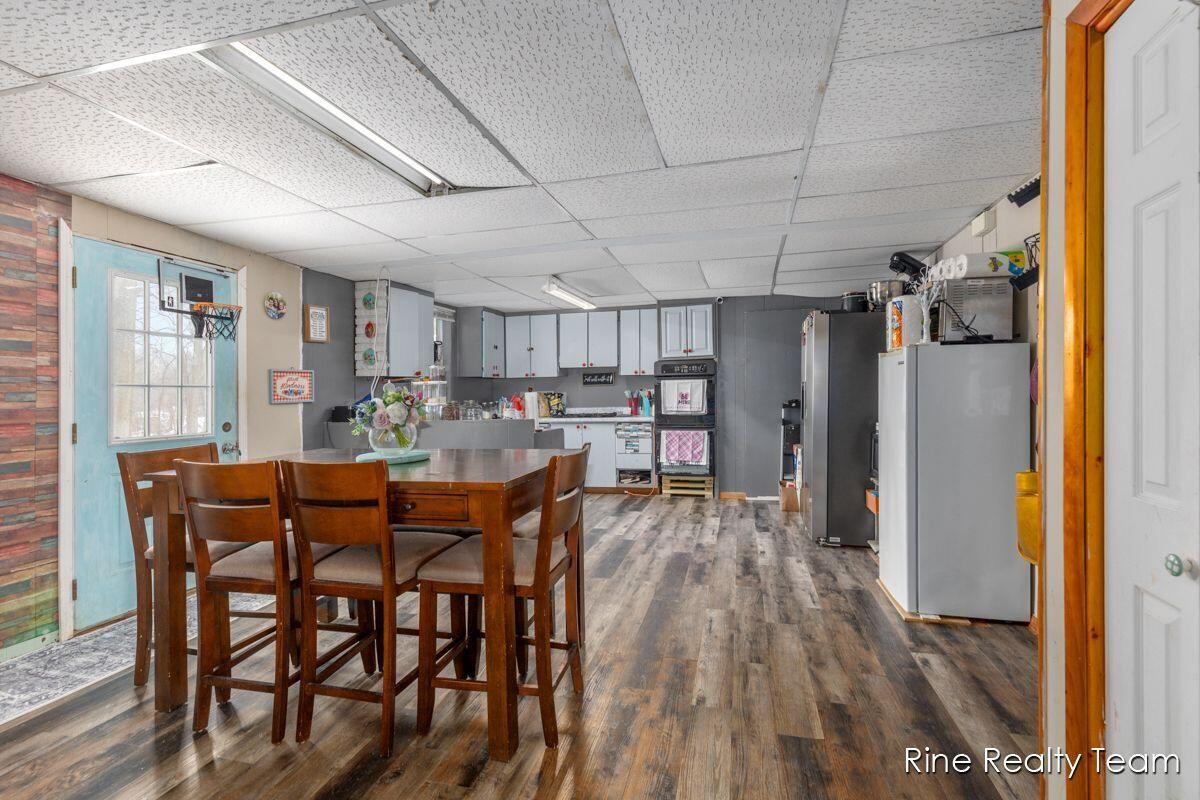 321 E Fenton Street, Union City, MI, 49094-1114