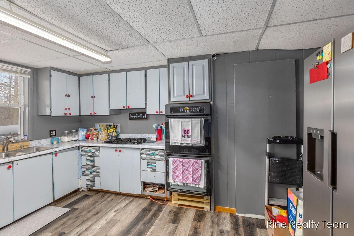 321 E Fenton Street, Union City, MI, 49094-1114
