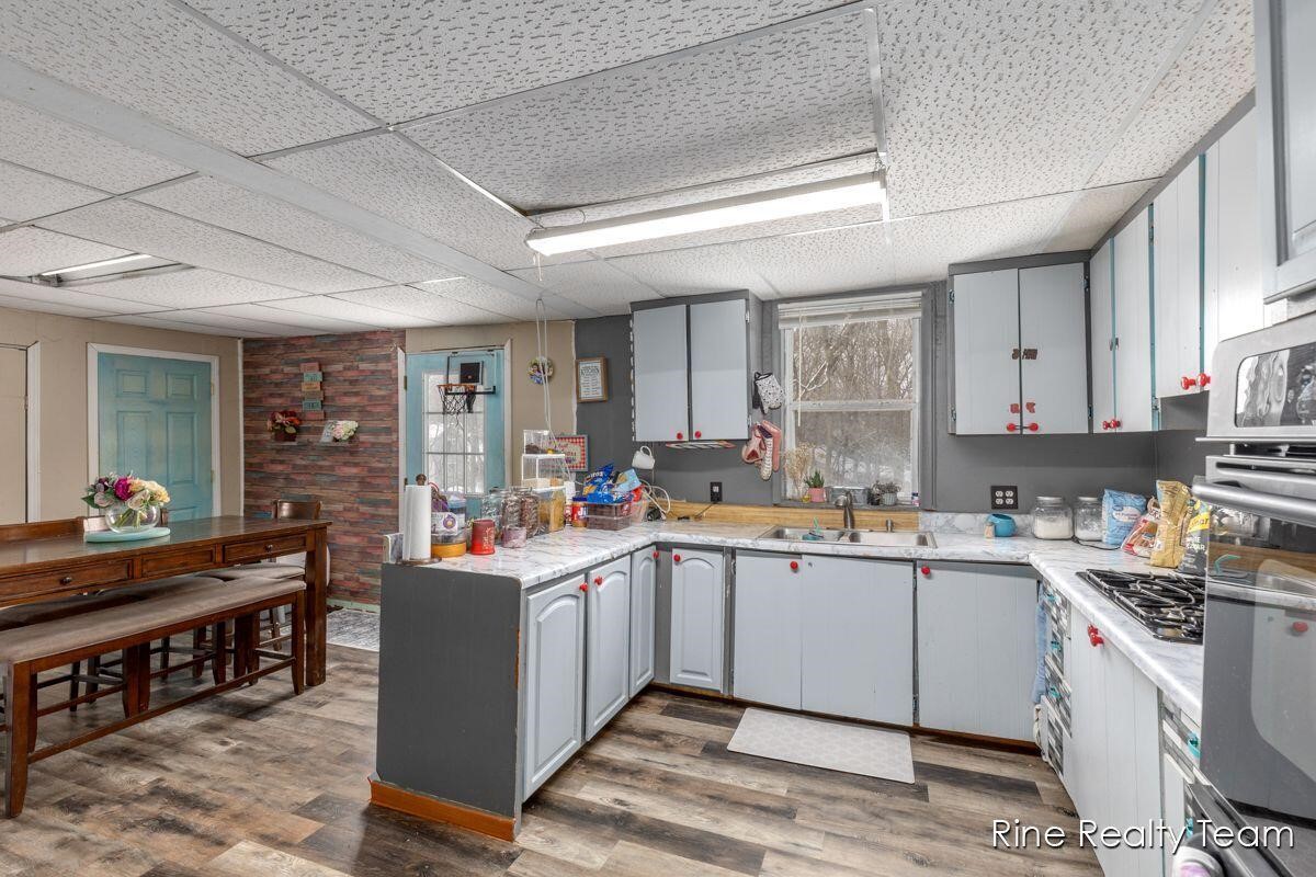 321 E Fenton Street, Union City, MI, 49094-1114