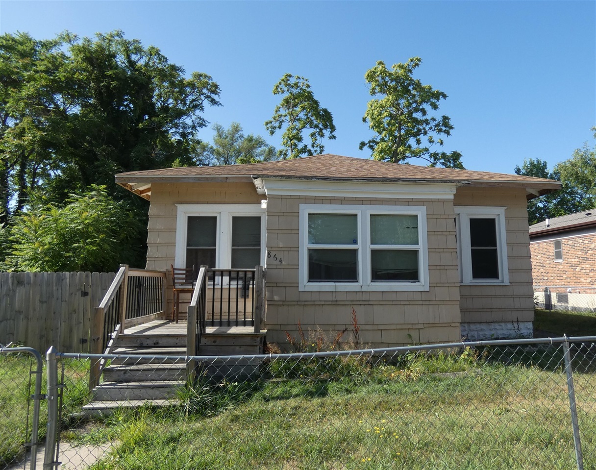 1st image of 864 Highland Ave, Benton Harbor, MI 49022 | MLS# 70512810
