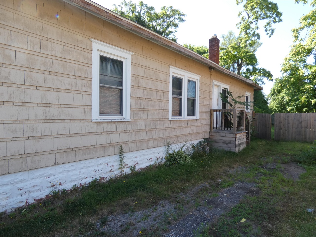 5th image of 864 Highland Ave, Benton Harbor, MI 49022 | MLS# 70512810