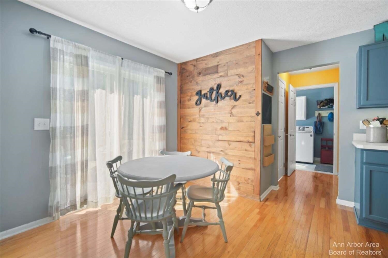 214 Glenwood Circle, Manchester, MI, 48158-8586