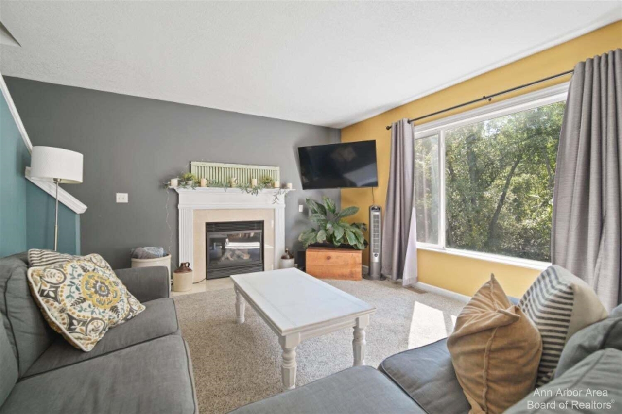 214 Glenwood Circle, Manchester, MI, 48158-8586