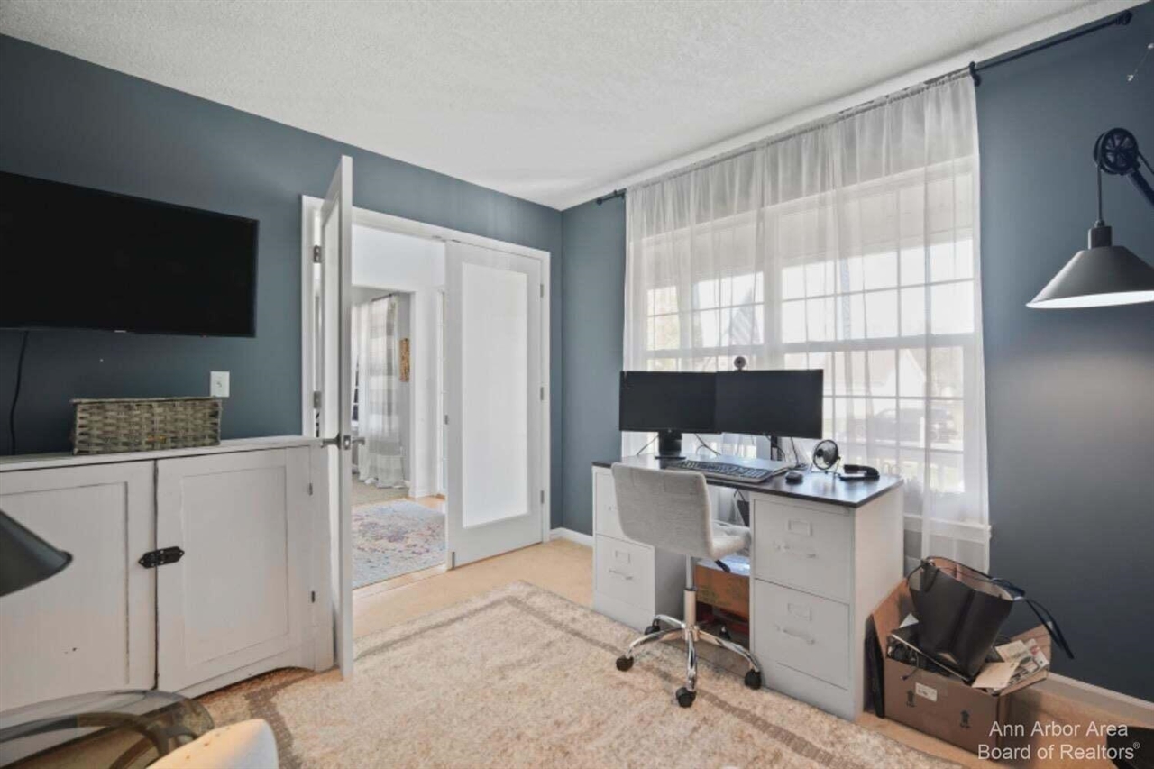 214 Glenwood Circle, Manchester, MI, 48158-8586