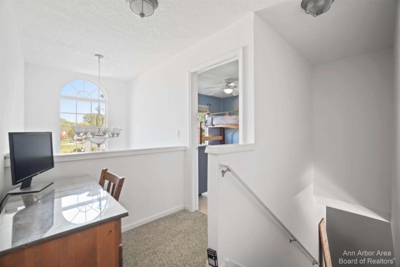 214 Glenwood Circle, Manchester, MI, 48158-8586