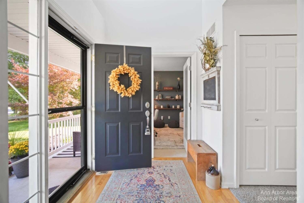 214 Glenwood Circle, Manchester, MI, 48158-8586