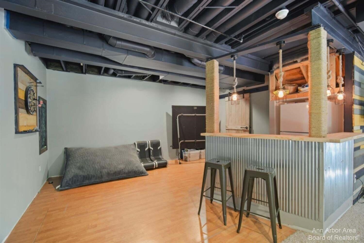 214 Glenwood Circle, Manchester, MI, 48158-8586