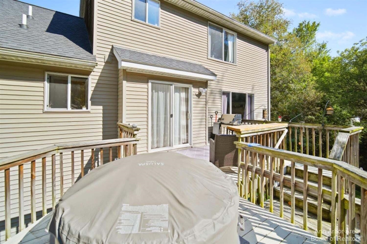 214 Glenwood Circle, Manchester, MI, 48158-8586