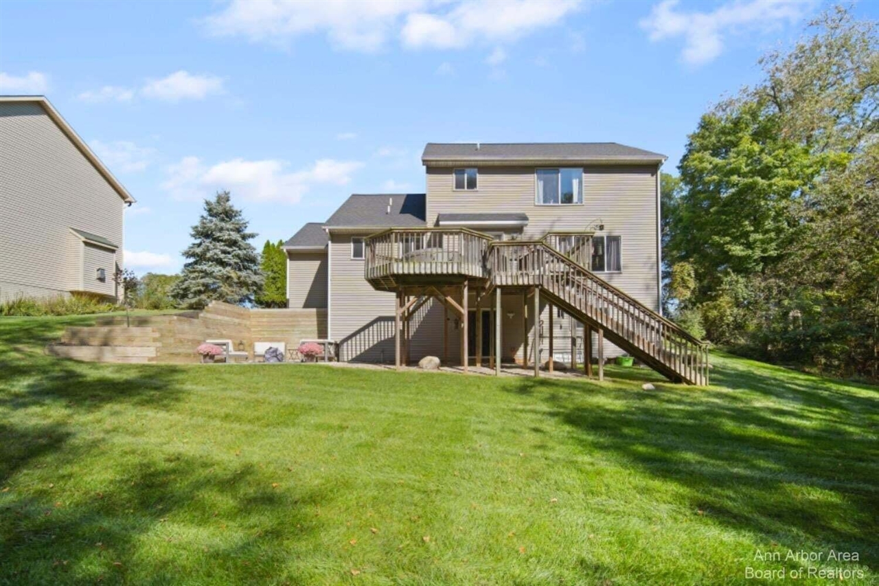 214 Glenwood Circle, Manchester, MI, 48158-8586
