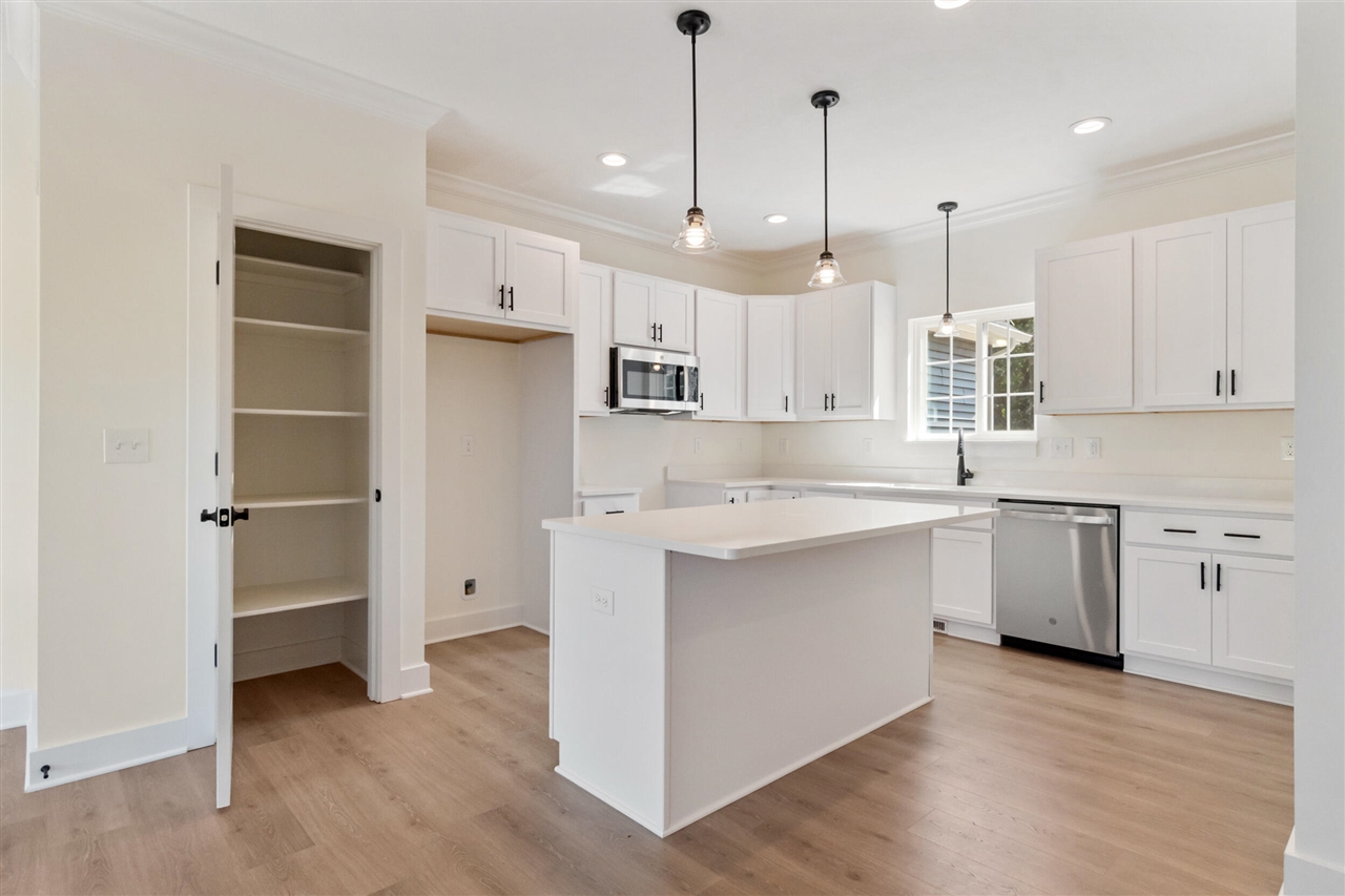 5033 Ikram Oaks Drive, Jackson, MI, 49201