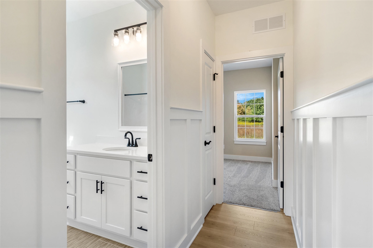 5033 Ikram Oaks Drive, Jackson, MI, 49201