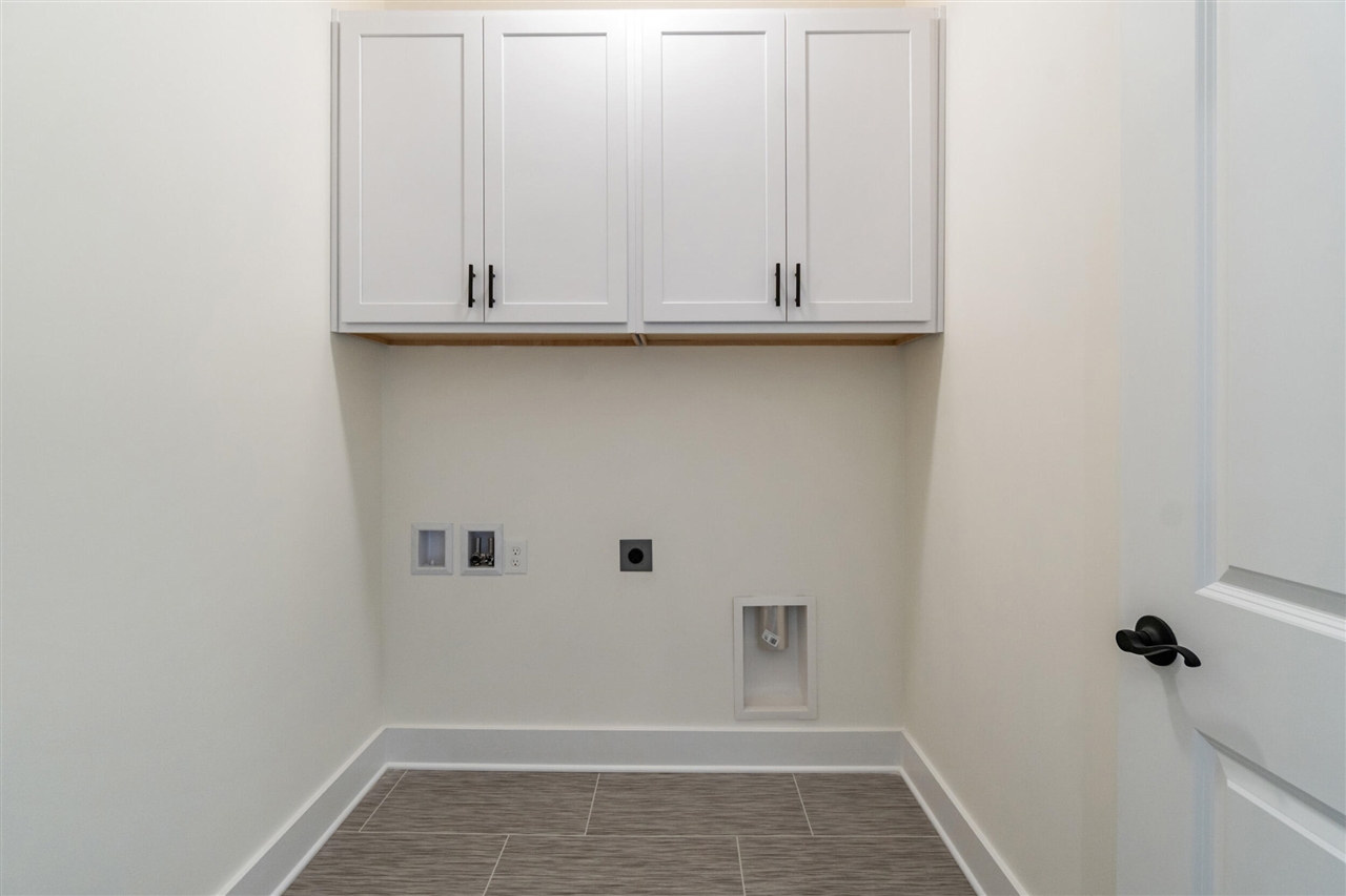 5033 Ikram Oaks Drive, Jackson, MI, 49201