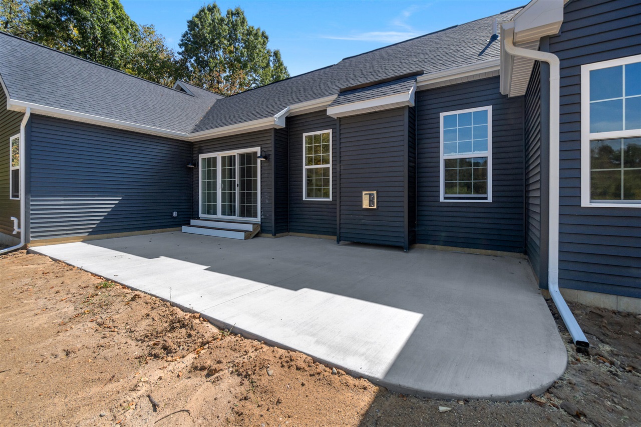 5033 Ikram Oaks Drive, Jackson, MI, 49201