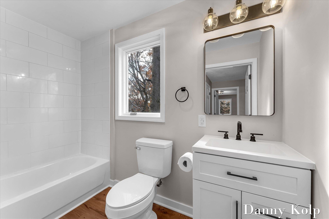 2687 Dunnigan Avenue, Grand Rapids, MI, 49525-9624