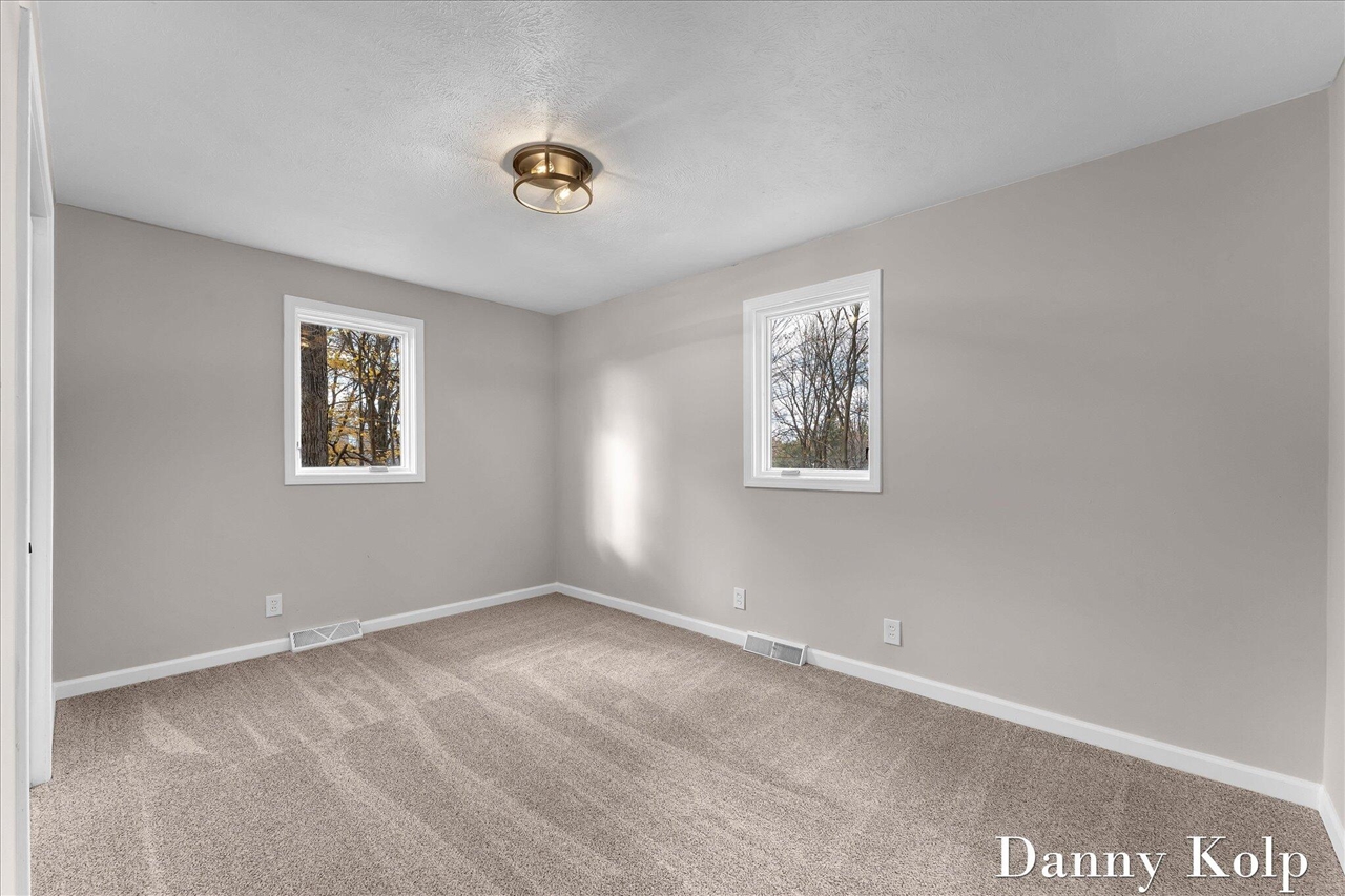 2687 Dunnigan Avenue, Grand Rapids, MI, 49525-9624