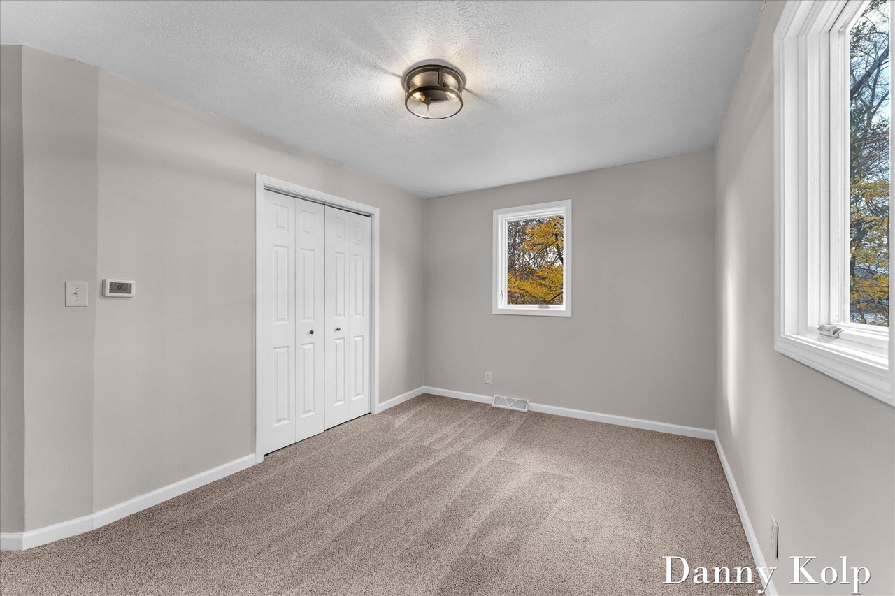 2687 Dunnigan Avenue, Grand Rapids, MI, 49525-9624