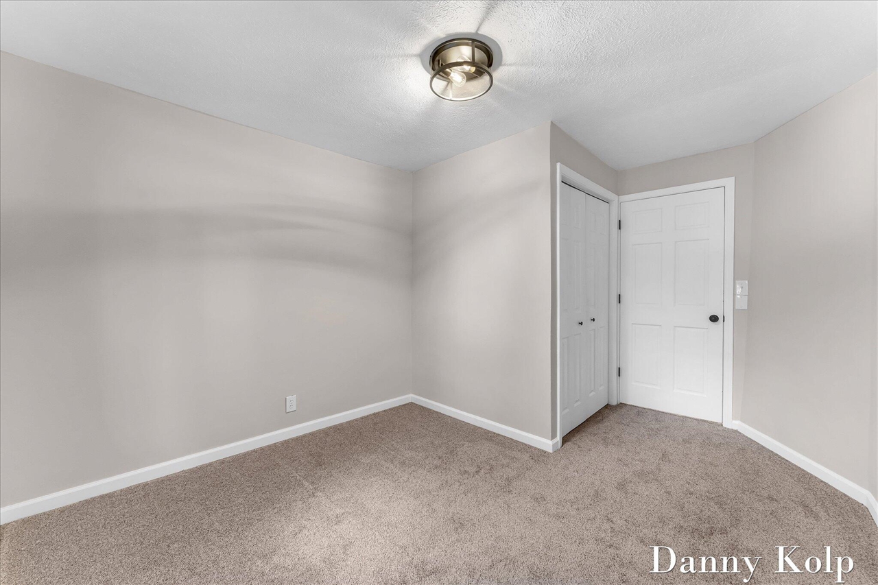 2687 Dunnigan Avenue, Grand Rapids, MI, 49525-9624