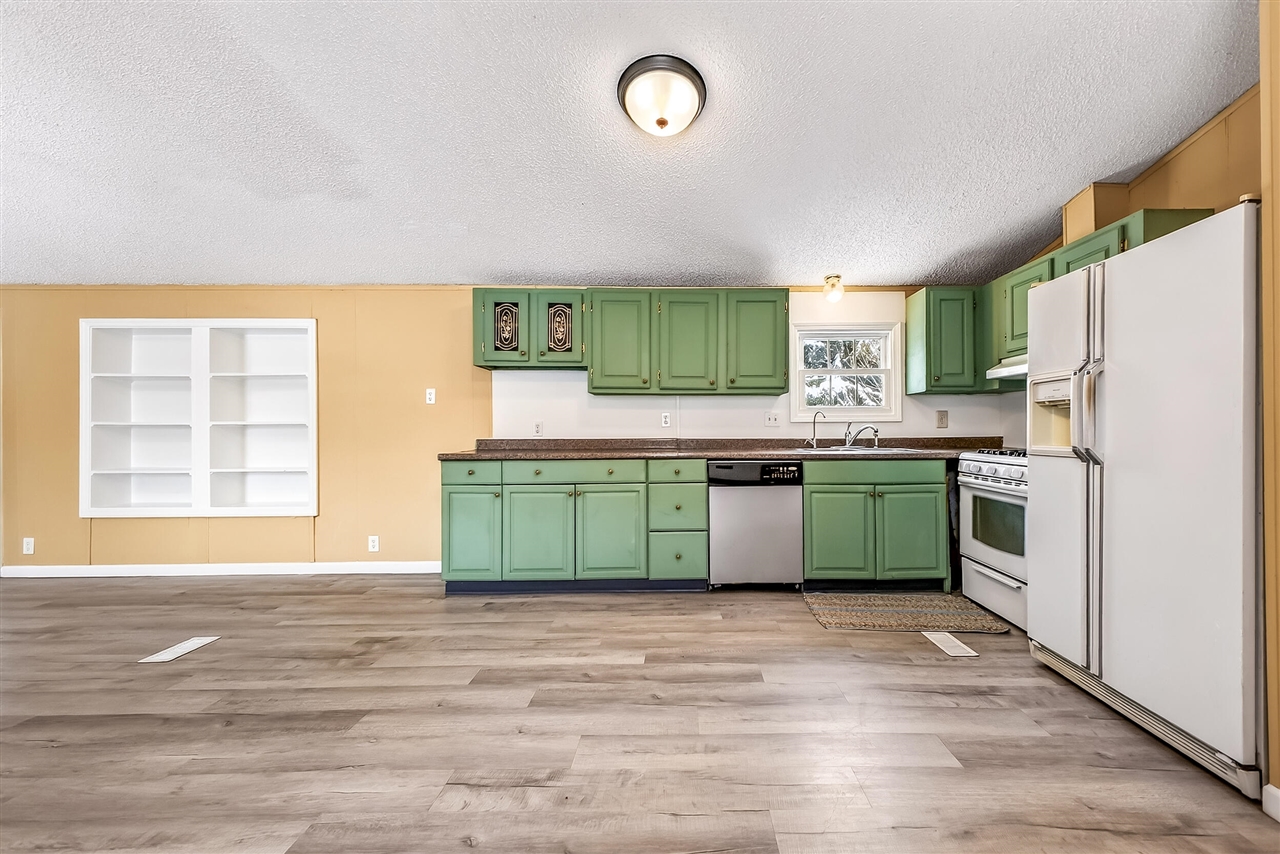 55 E Wilke Road, Rothbury, MI, 49452-8081