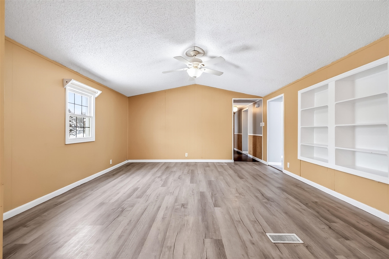 55 E Wilke Road, Rothbury, MI, 49452-8081