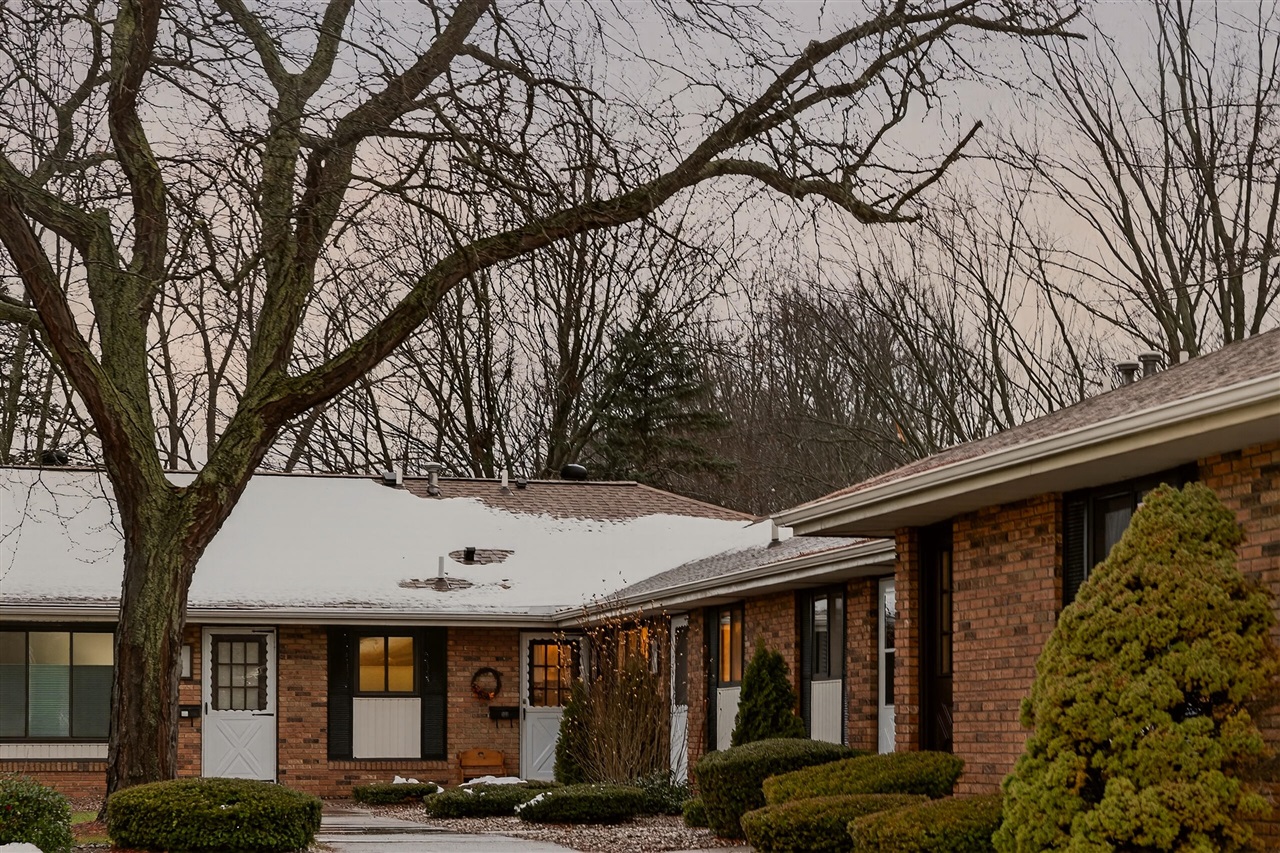  UNIT 19, Holland, MI, 49423