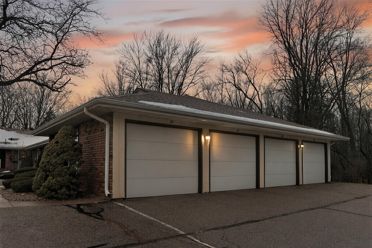  UNIT 19, Holland, MI, 49423