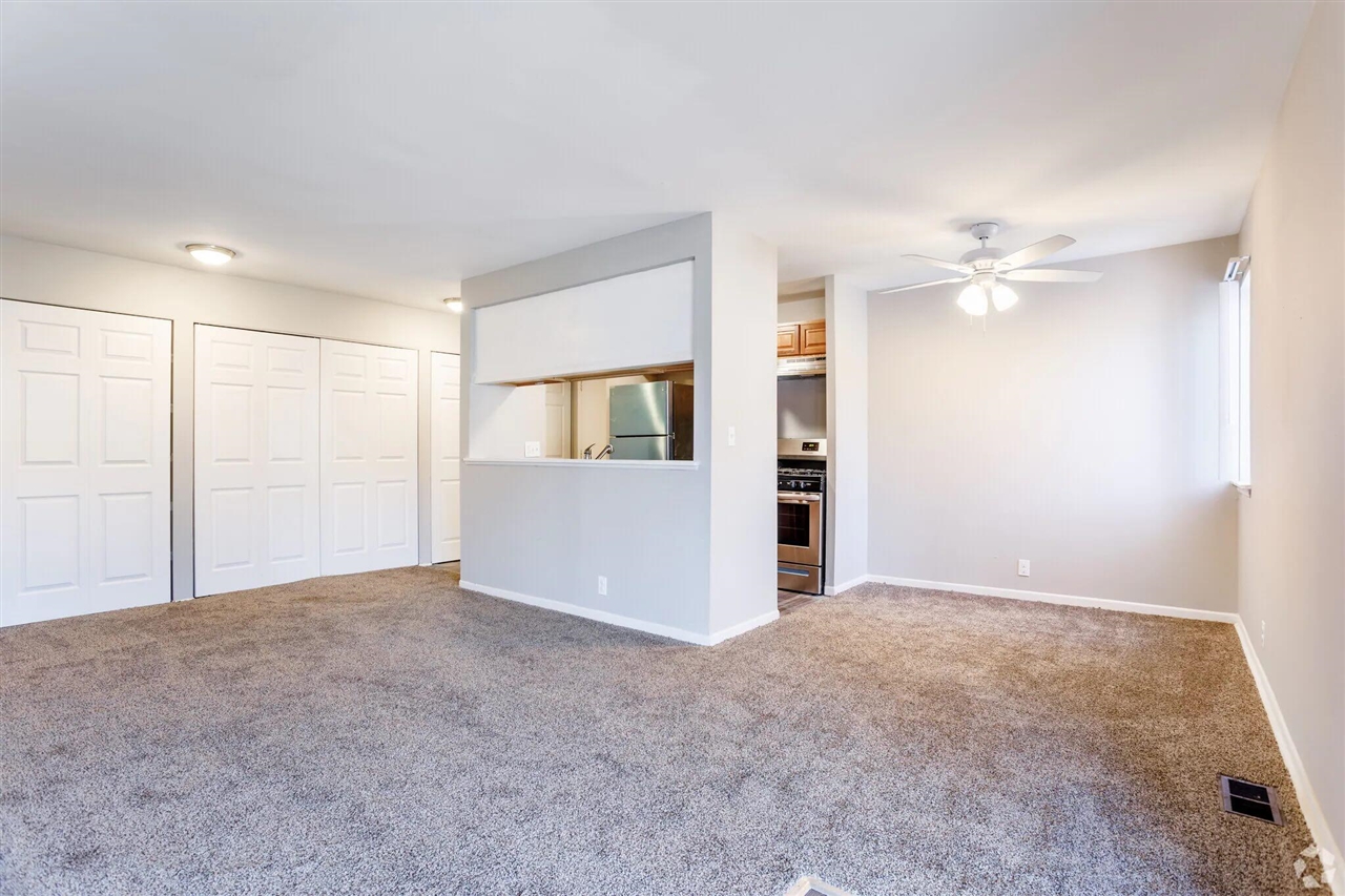 2230 Dexter Avenue photo 4