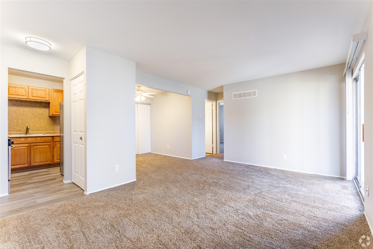 2230 Dexter Avenue photo 10