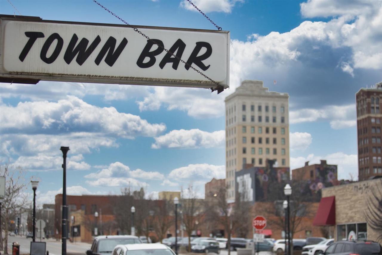 121 E Cortland Street, Jackson, MI, 49201