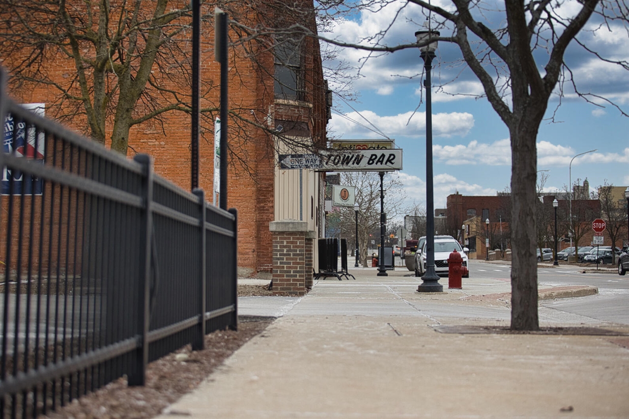 121 E Cortland Street, Jackson, MI, 49201