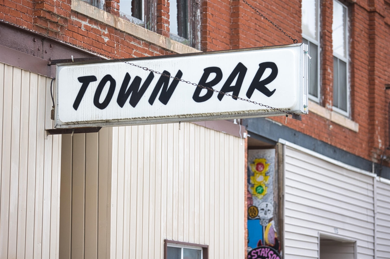 121 E Cortland Street, Jackson, MI, 49201