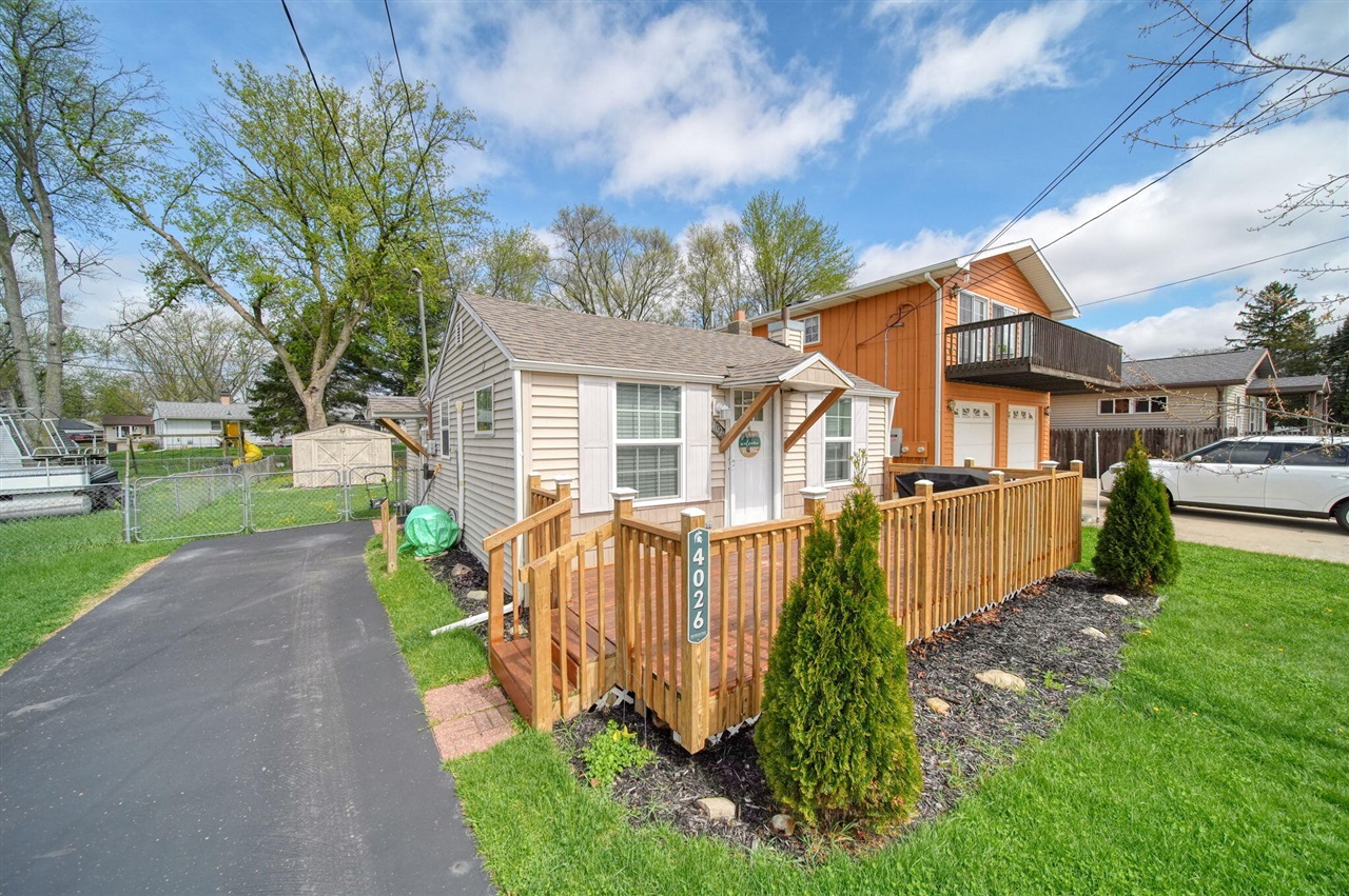 2nd image of 4026 Donnely Rd, Jackson, MI 49201 | MLS# 70512932