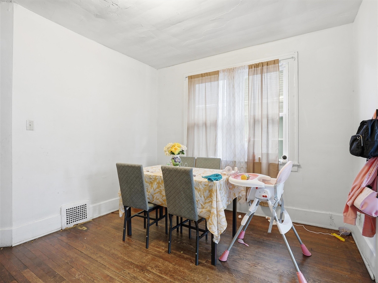 1094 Waterman Street, Detroit, MI, 48209-4522