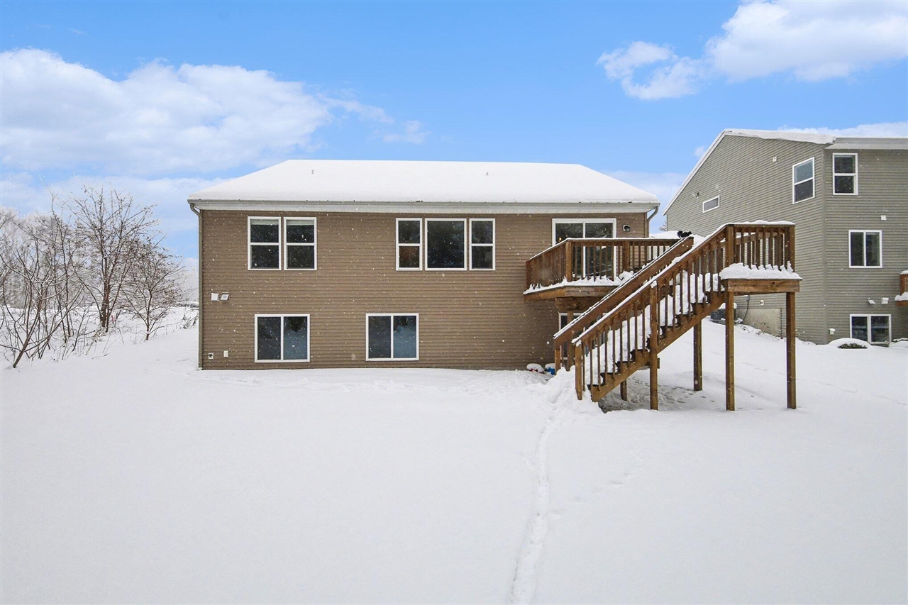 17285 Richton Drive, Nunica, MI, 49448-9374