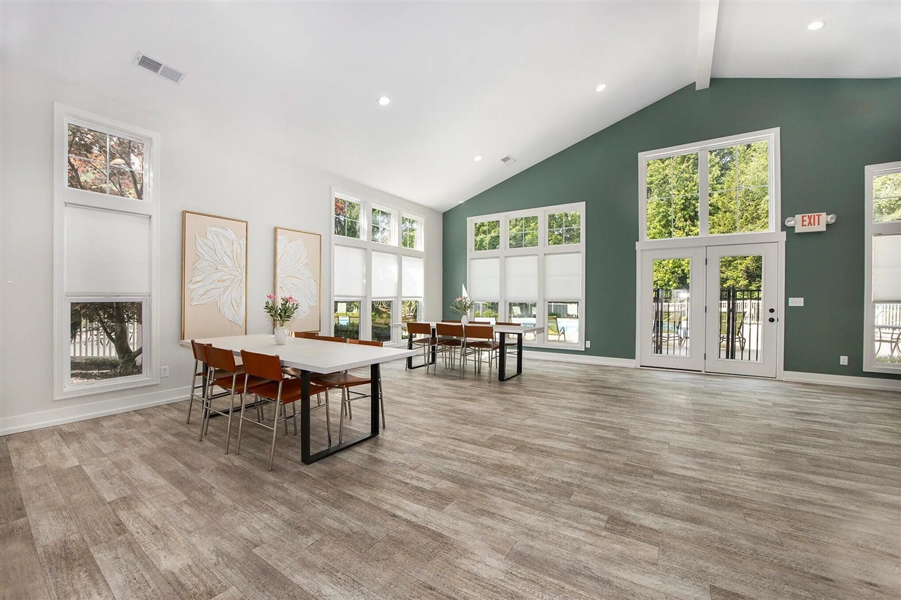 17285 Richton Drive, Nunica, MI, 49448-9374